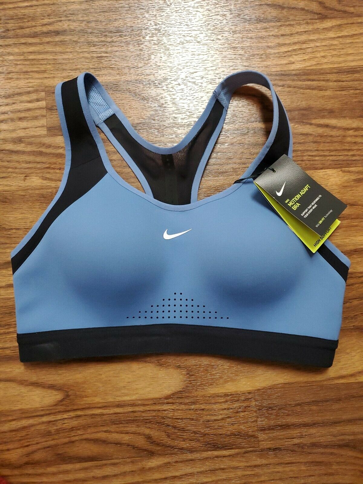 Nike Motion Adapt Bra Review | Bases 