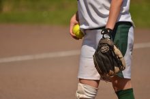 Best Fastpitch Softball Glove for Small Hands